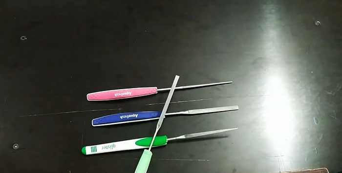 How to make comfortable handles from toothbrushes using needle files