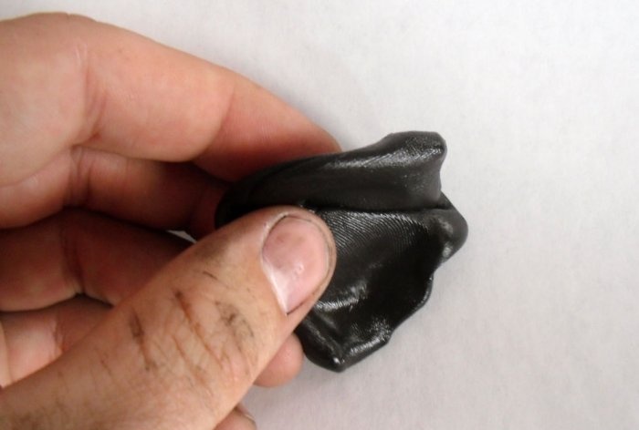 How to give hand chewing gum or smart plasticine magnetic properties