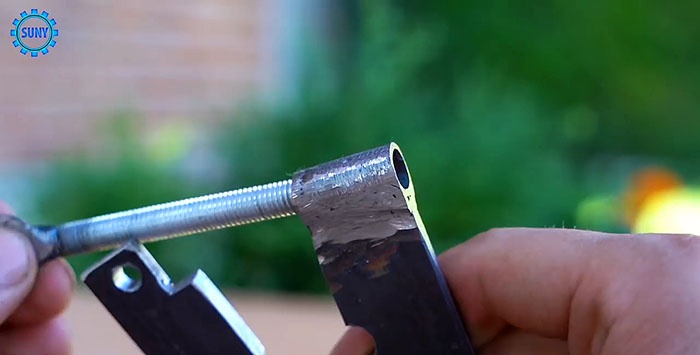 Homemade crimp for crimping tubular lugs on a cable