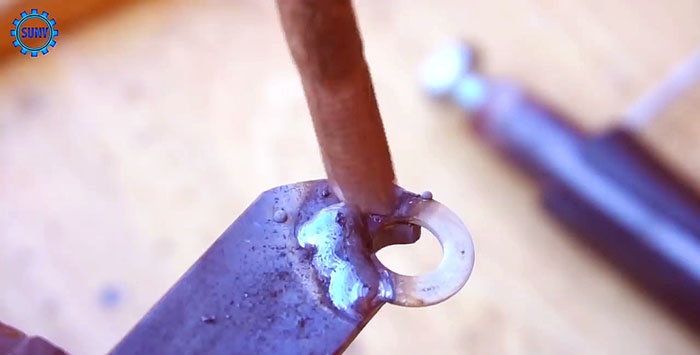 Homemade crimp for crimping tubular lugs on a cable