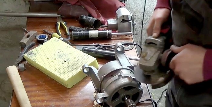 Powerful hand-held milling cutter from a washing machine engine