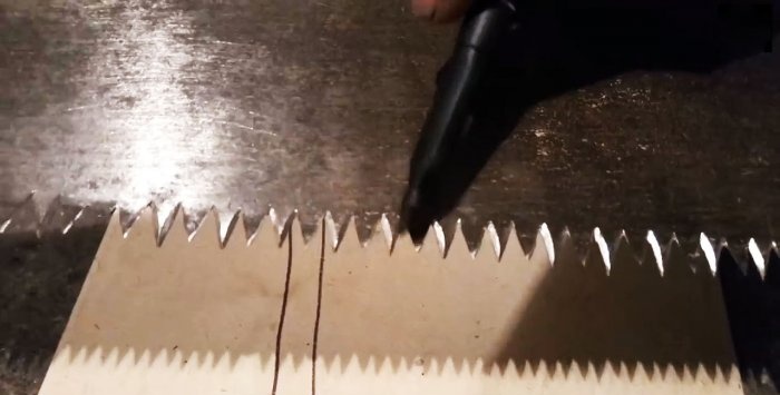 How to cut and sharpen new teeth on an old saw