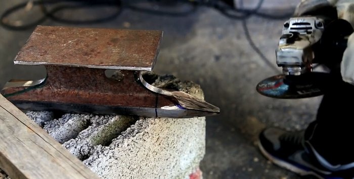 How to make an anvil from an old piece of rail