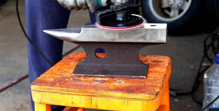 How to make an anvil from an old piece of rail