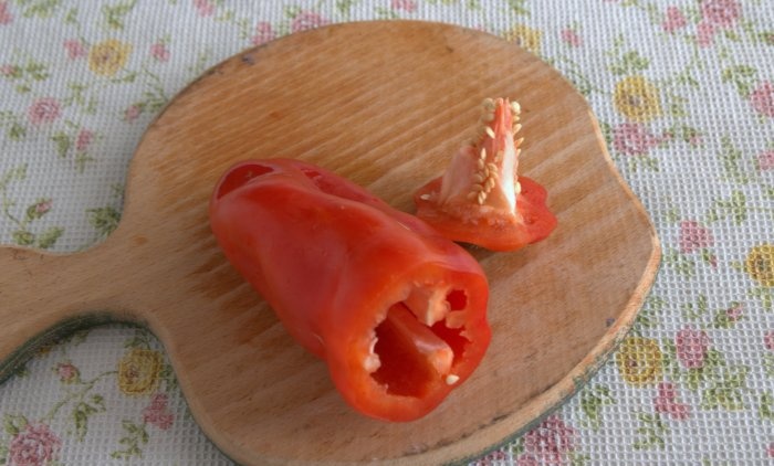 How to Freeze Peppers to Save Refrigerator Space