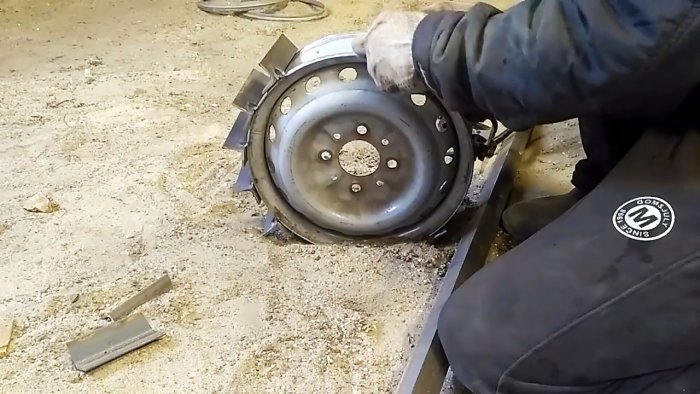 Lugs for a walk-behind tractor made from old VAZ wheels