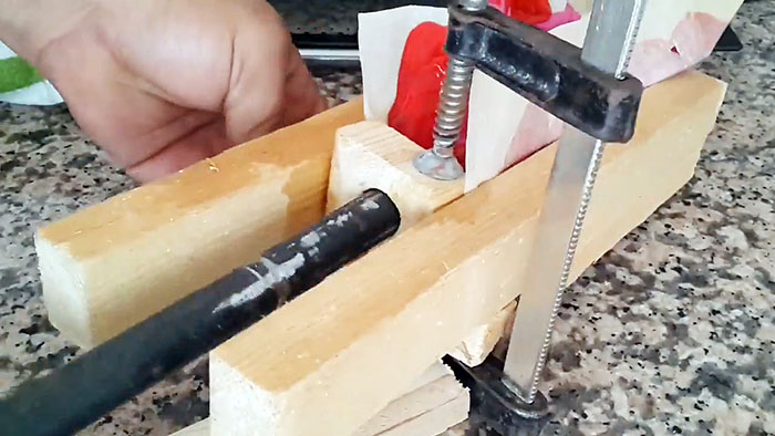 How to make a comfortable tool handle from PET bottle caps