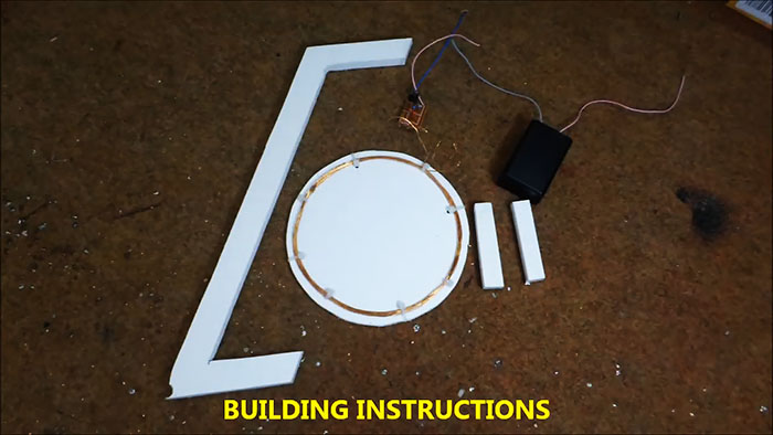 The simplest metal detector using one transistor and an AM receiver with decent sensitivity