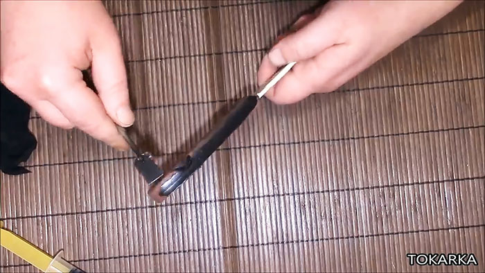 How to make a rubberized handle on a knife