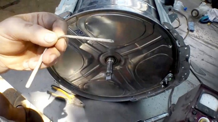 How to restore a weakened shaft for a bearing