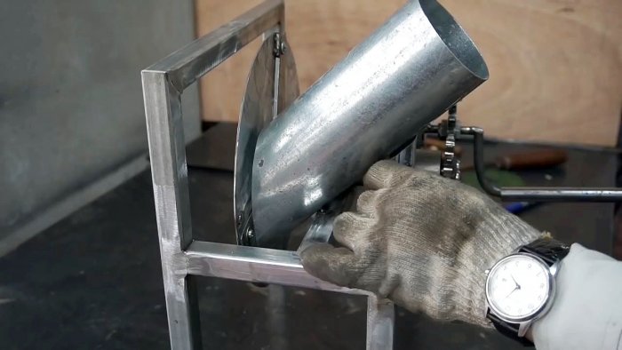 Homemade quick slicer for chopping vegetables into rings