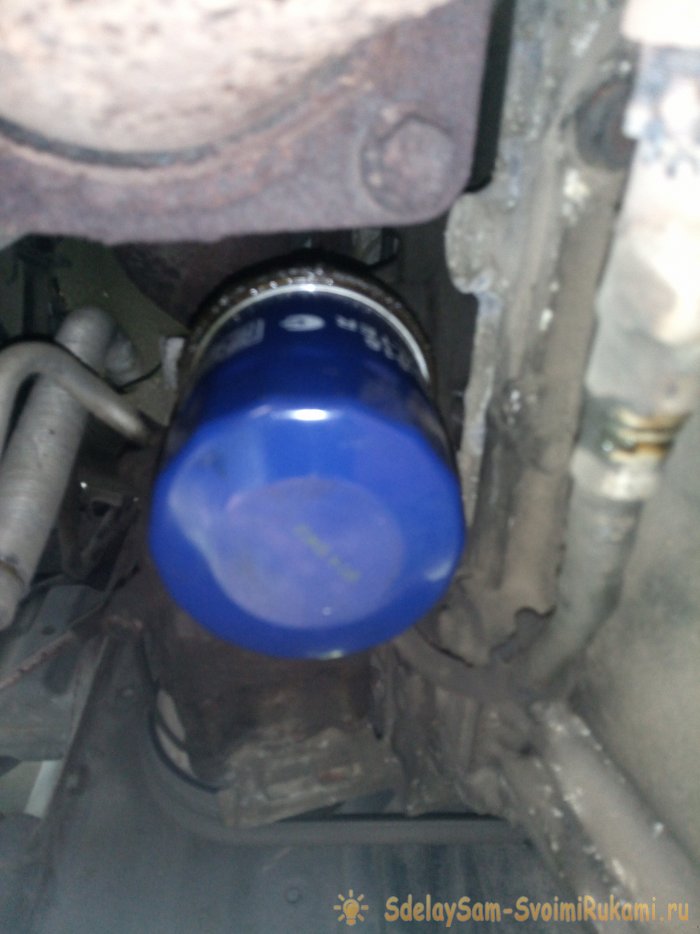 Changing the oil in your car yourself