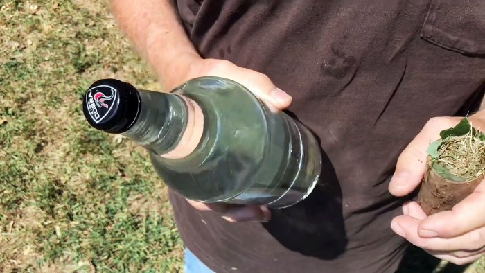 How to start a fire with a bottle