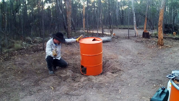 A 200 liter barrel will help get rid of the stump