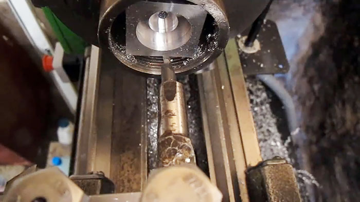 How to make a cube within a cube on a lathe