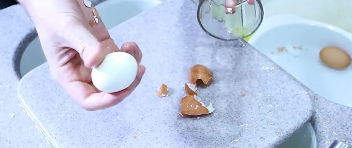 How to instantly peel an egg A method that you will definitely use