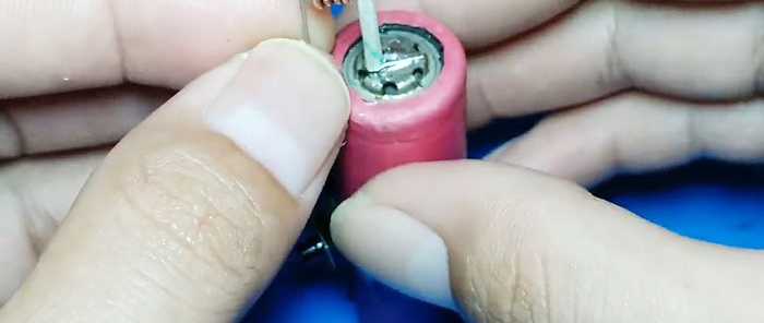 Cordless soldering iron made from a resistor