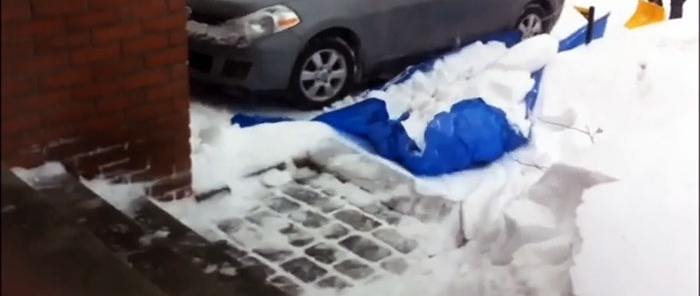 The laziest way to clear snow imaginable