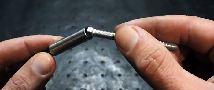 How to solder a pipe with water