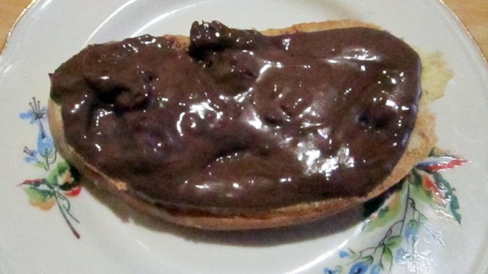 We prepare the most delicious and natural chocolate spread