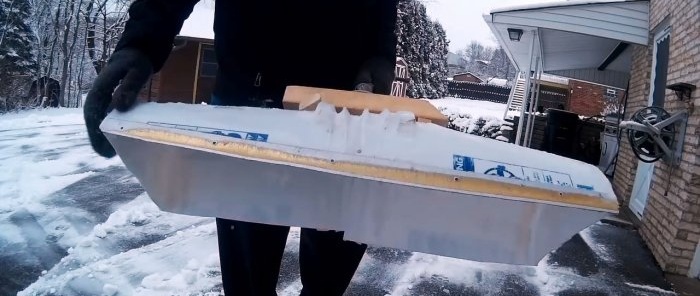 How to make a snow shovel from a putty bucket