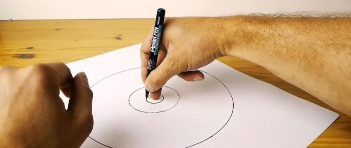 How to draw perfectly smooth circles by hand