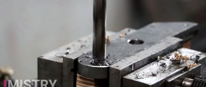 How to make a belt grinder using a grinder without welding