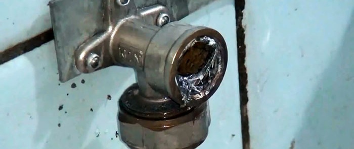 How to unscrew a broken eccentric on a faucet