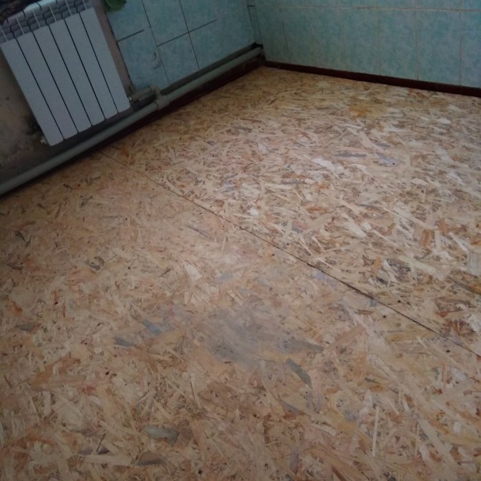 How to lay linoleum on a plank floor