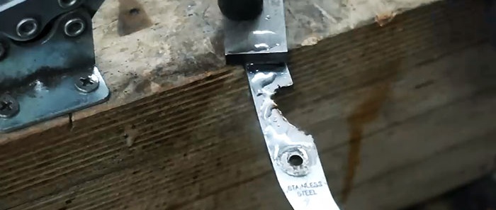 How to make a knife from broken scissors