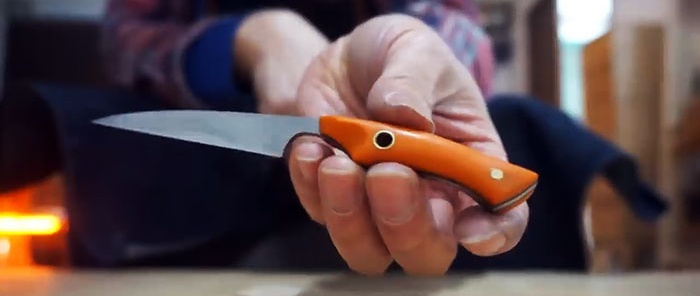 How to make a knife from broken scissors