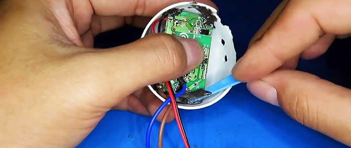 How to make a powerful 100 W LED lamp from a broken energy-saving lamp