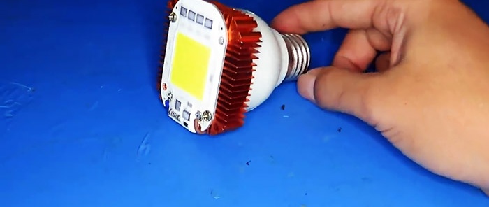 How to make a powerful 100 W LED lamp from a broken energy-saving lamp