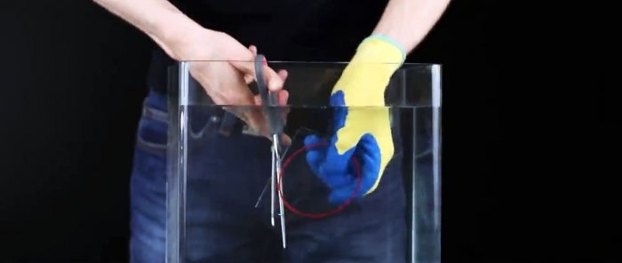 7 incredible tricks with glass