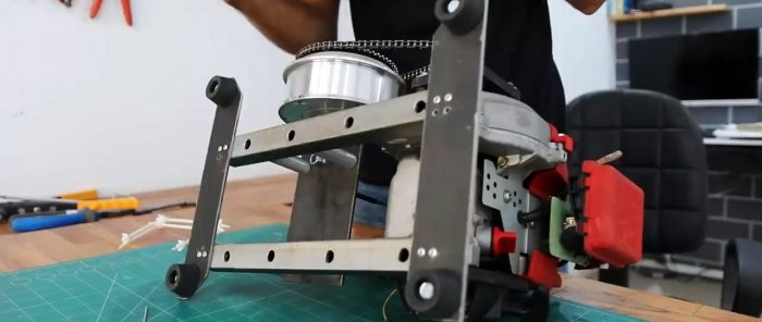 How to make a small electric generator from a Segway and a trimmer motor