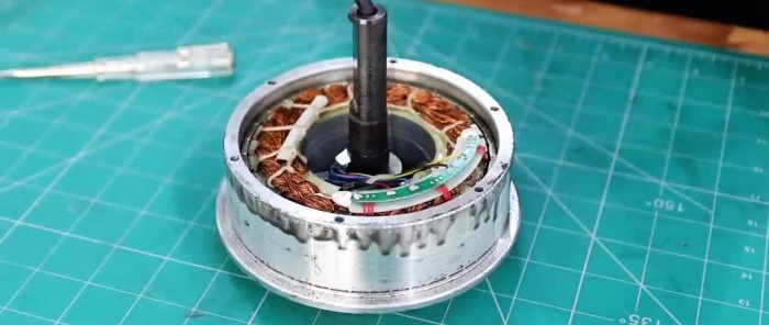 How to make a small electric generator from a Segway and a trimmer motor