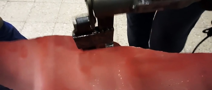 Fast metal shears driven by an electric drill