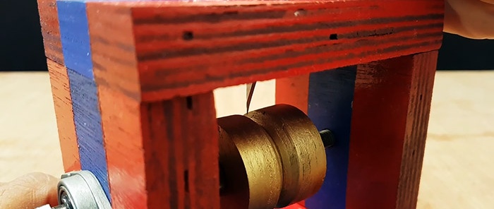 How to make a machine for stripping insulation from any wires