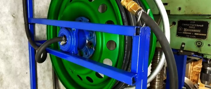 Hose reel from car disc and hub