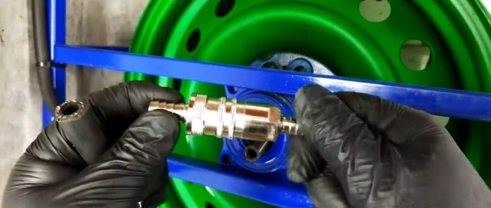 Hose reel from car disc and hub