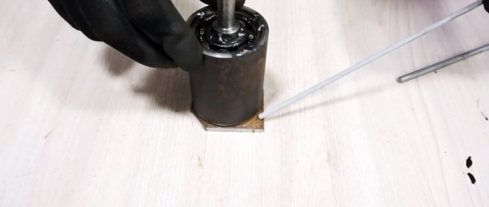 Homemade drill attachment for quick cutting of sheet metal