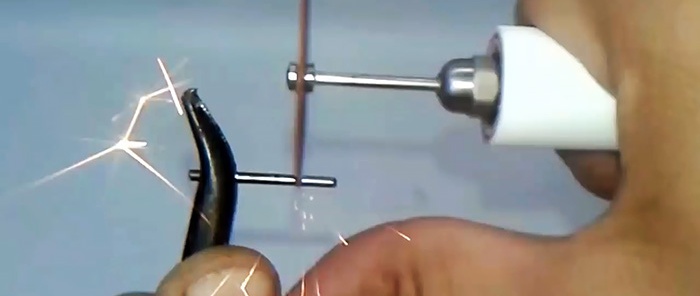 How to make a drill attachment for a screwdriver