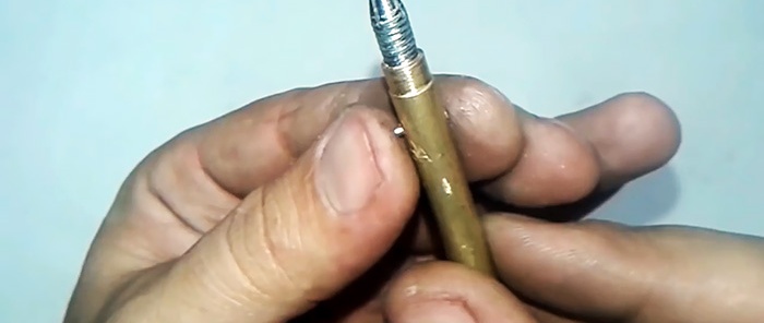 How to make a drill attachment for a screwdriver