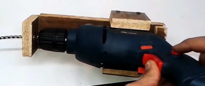 How to make a drill attachment for a screwdriver