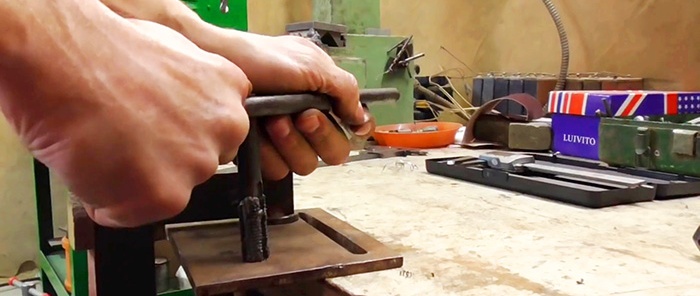 How to make a tap from rebar