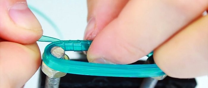 How to make the strongest chain from plastic bottles