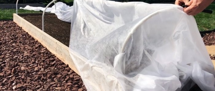 How to quickly and easily make a greenhouse from plastic pipes and film