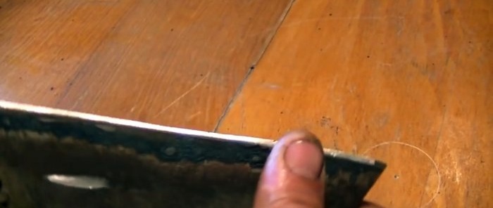 How to make a self-sharpening hoe