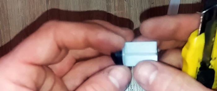 How to make a powerful 4-piston mini compressor from disposable syringes