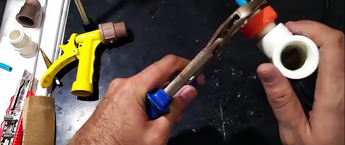 Making a foam nozzle for a garden hose